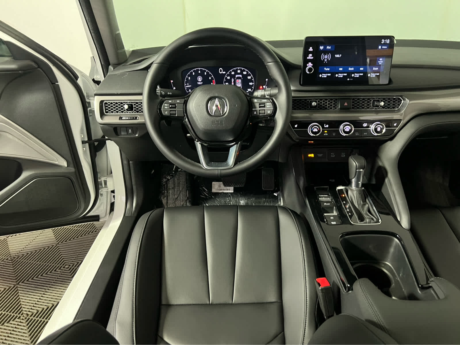 2026 Acura Integra Base - Photo 10
