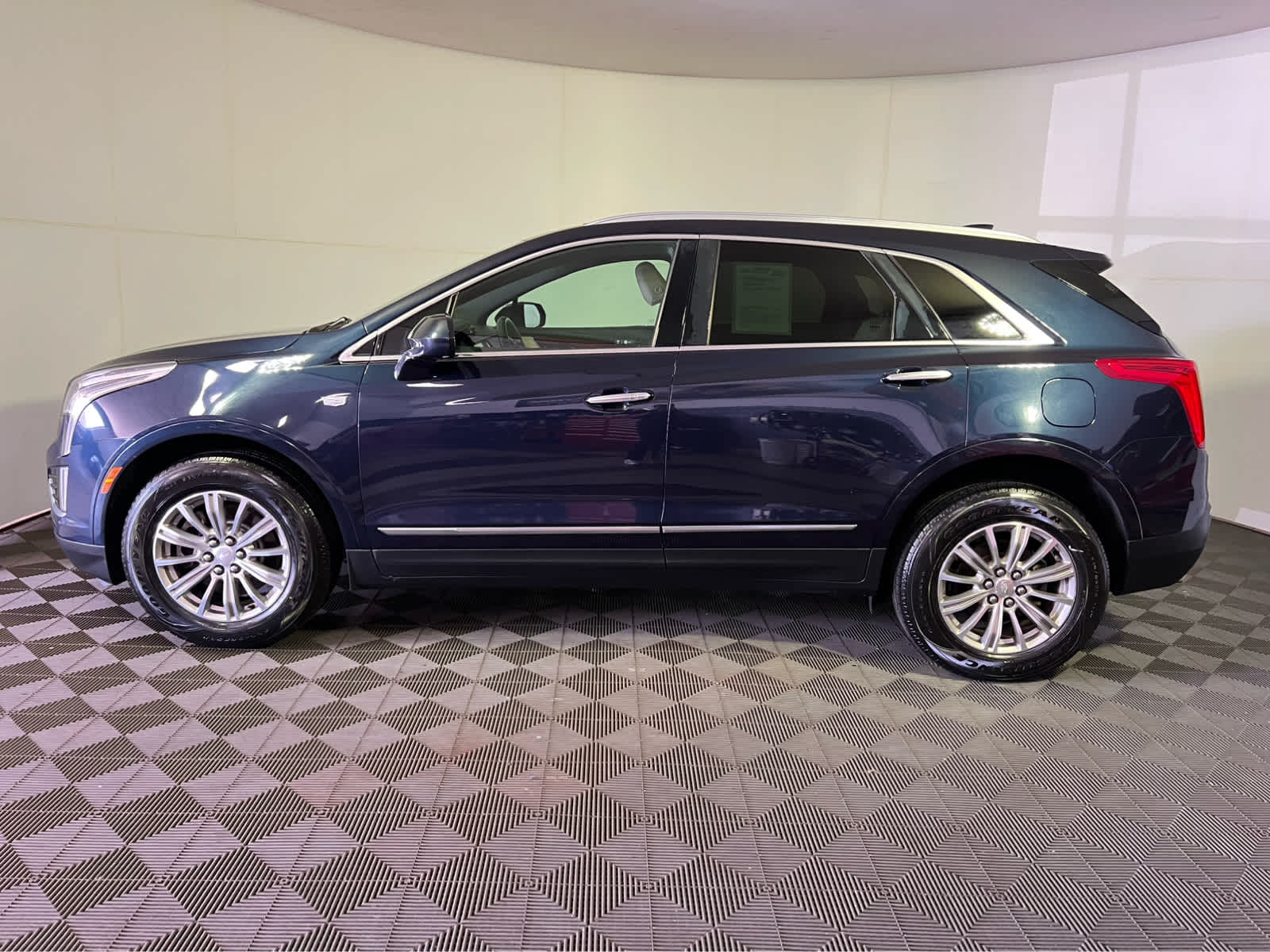 2017 Cadillac XT5 Luxury AWD