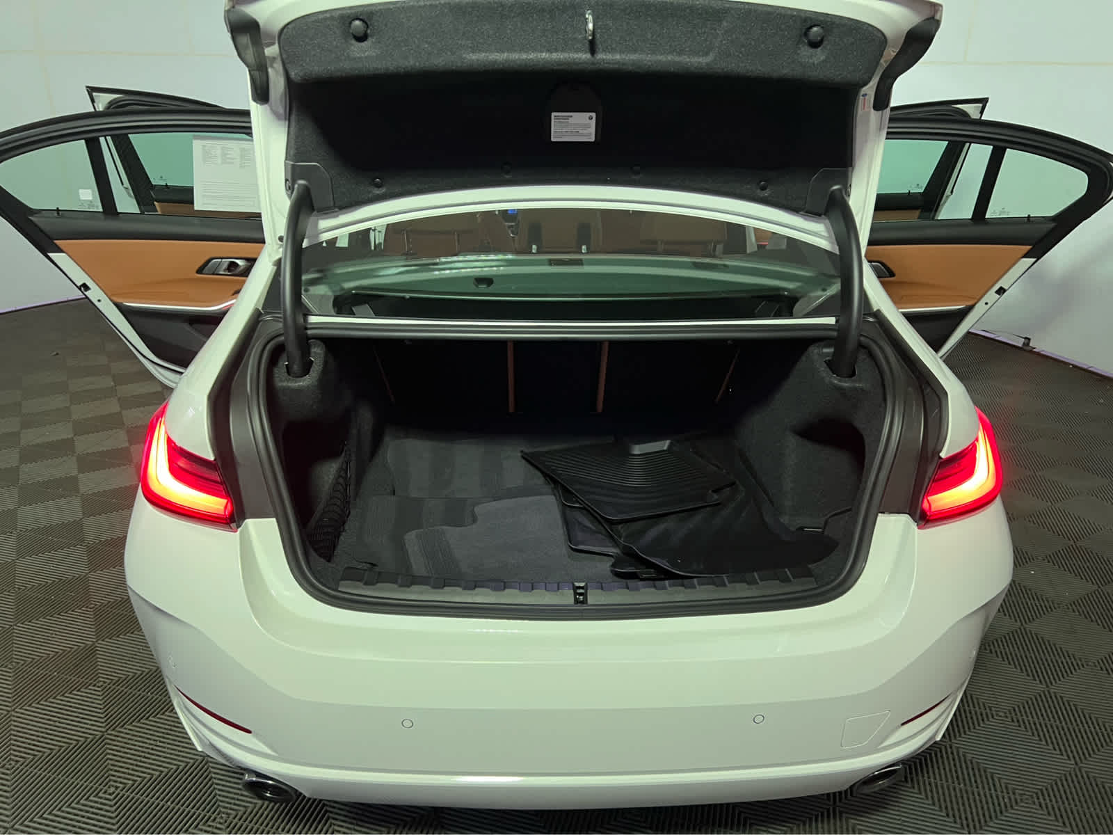2023 BMW 330i xDrive 330i xDrive