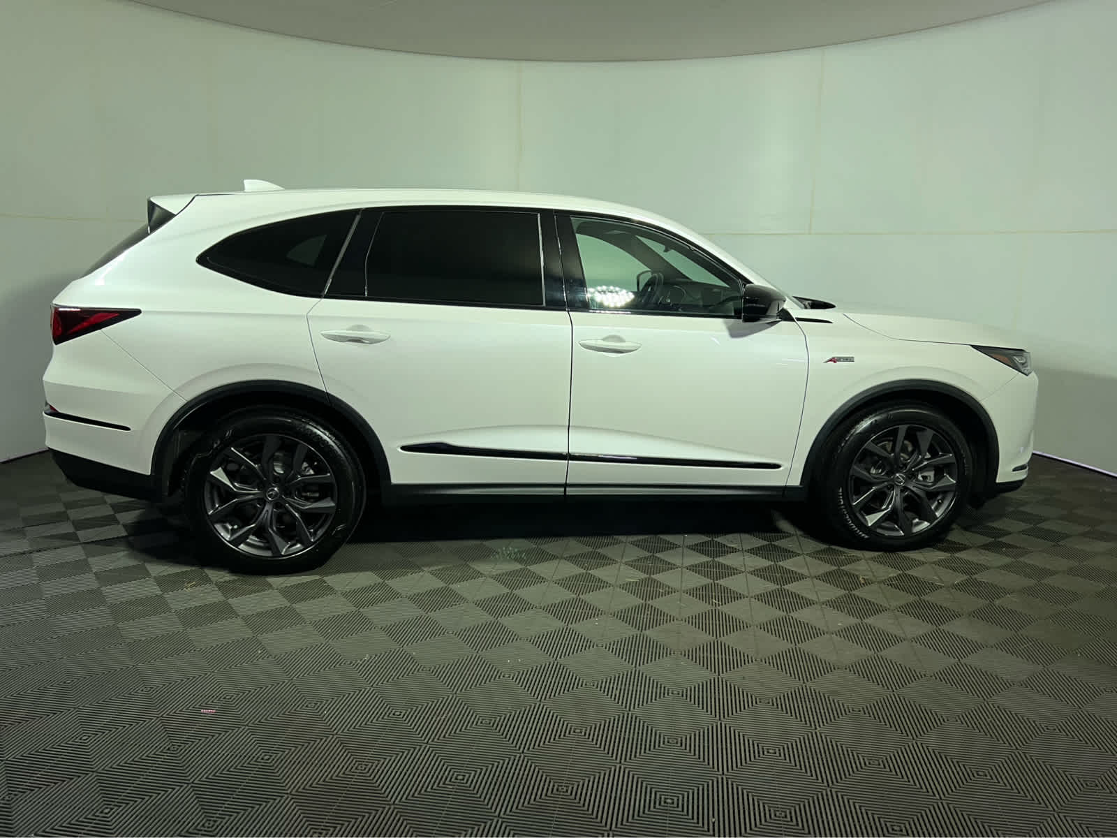 2024 Acura MDX A-Spec Package - Photo 8