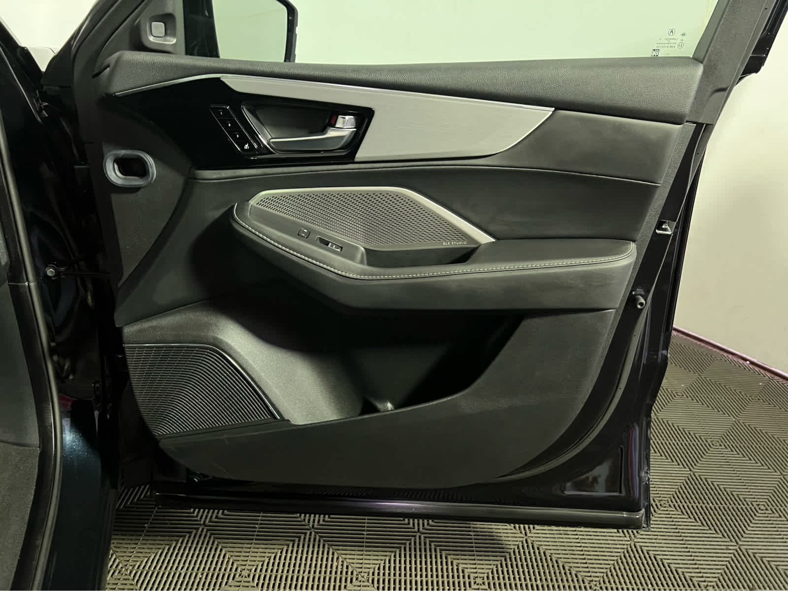 2024 Acura MDX SH-AWD TECH