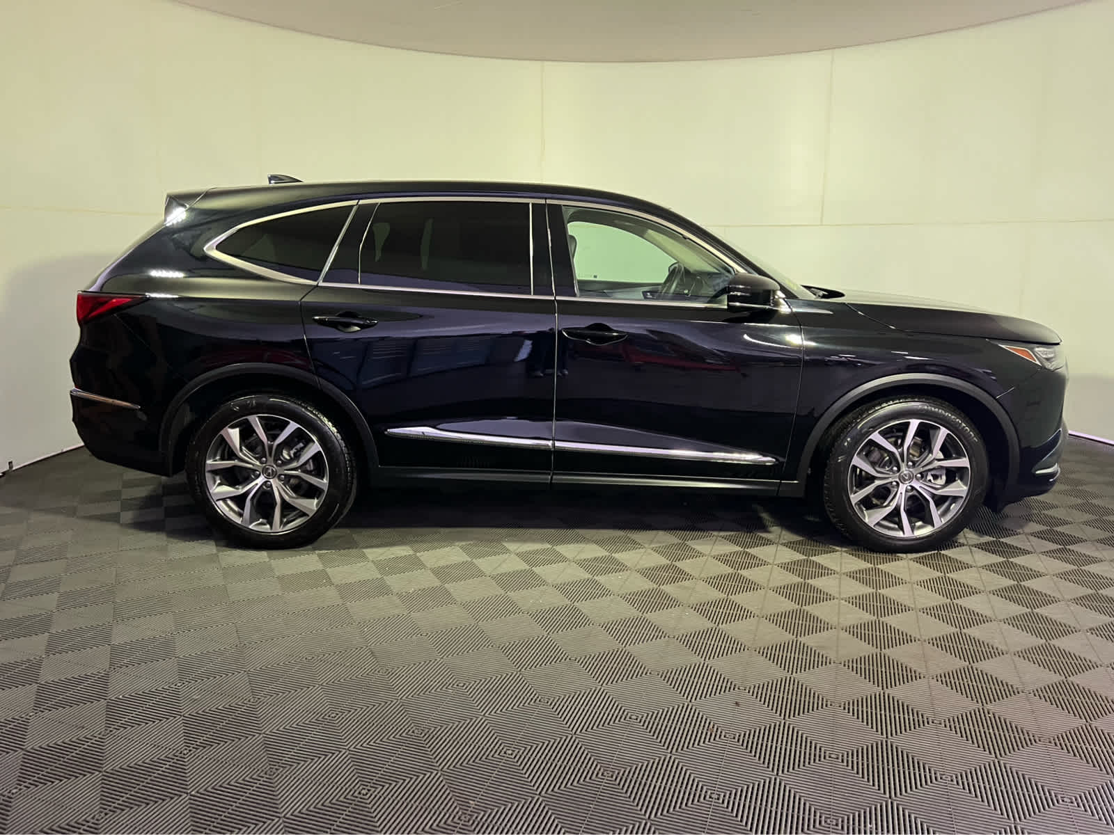 2024 Acura MDX SH-AWD TECH