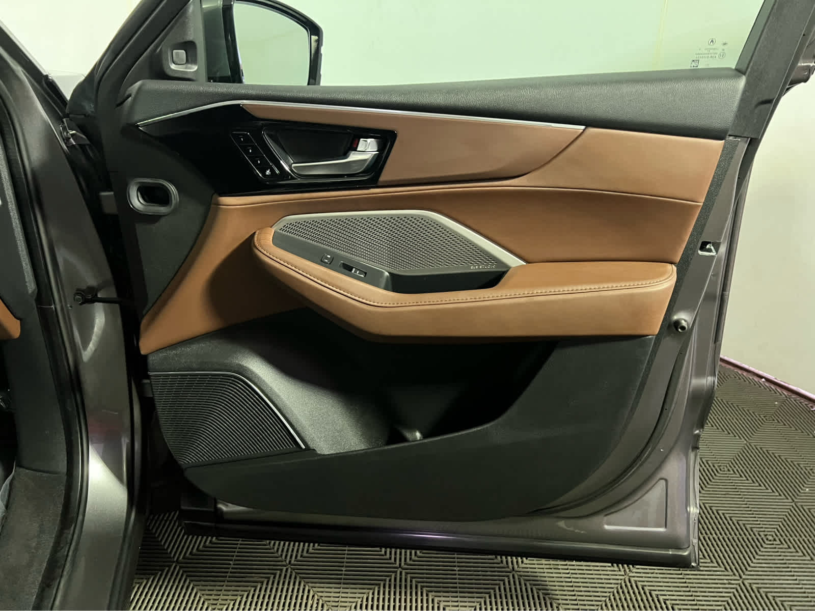 2024 Acura MDX SH-AWD TECH