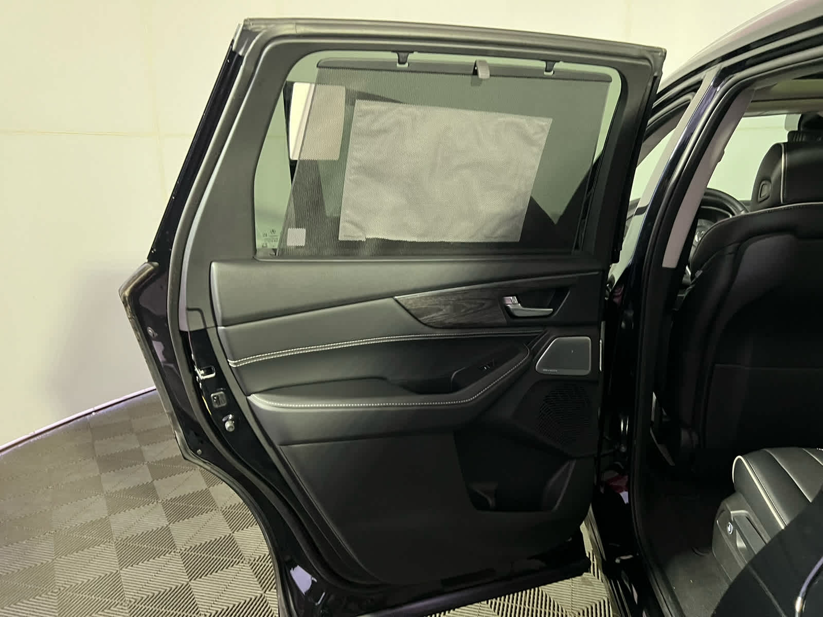 2026 Acura MDX SH-AWD with Advance Package