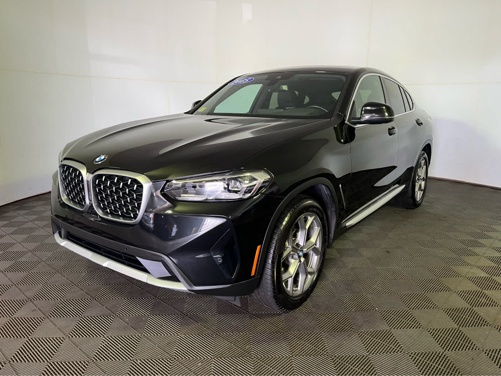 2025 BMW X4 xDrive30i xDrive30i