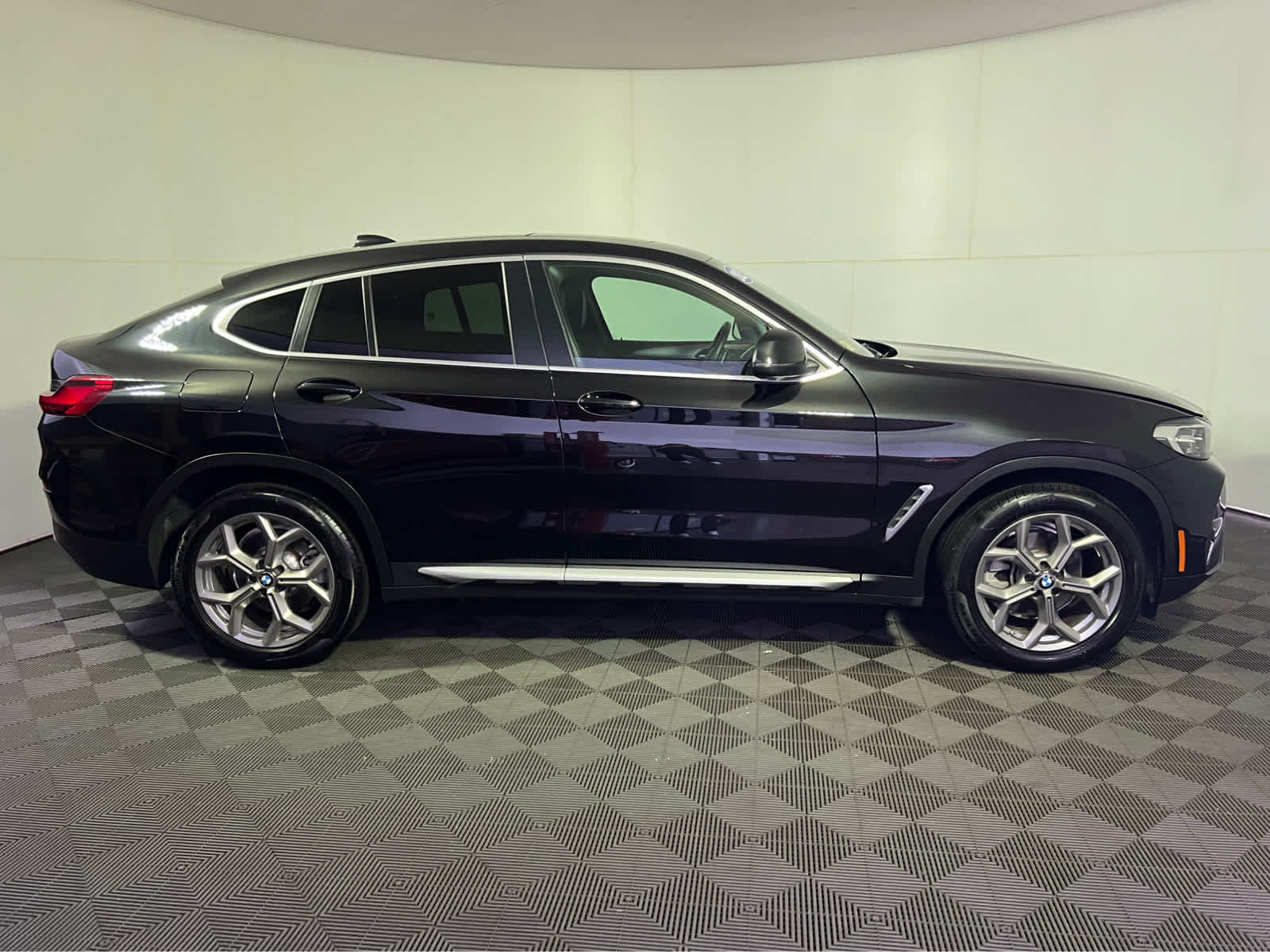 2025 BMW X4 xDrive30i xDrive30i