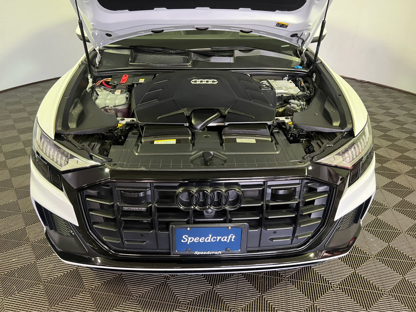 2023 Audi Q8 Prestige