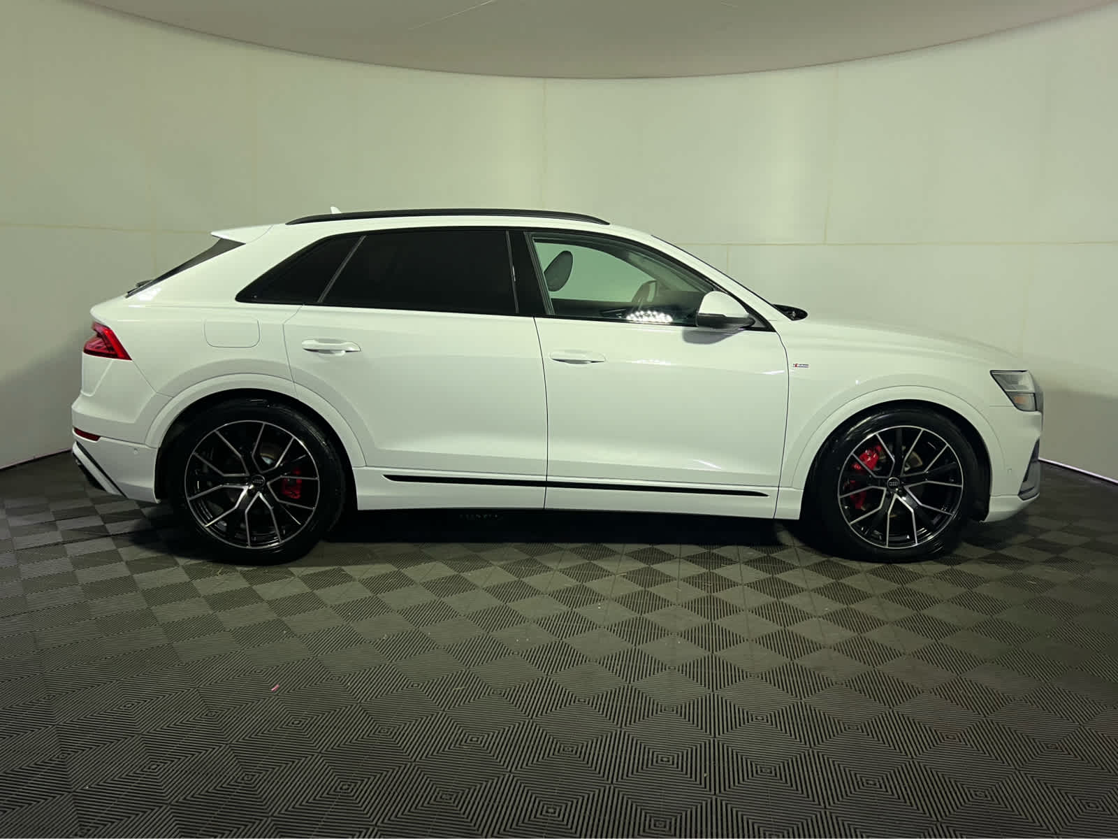 2023 Audi Q8 Prestige