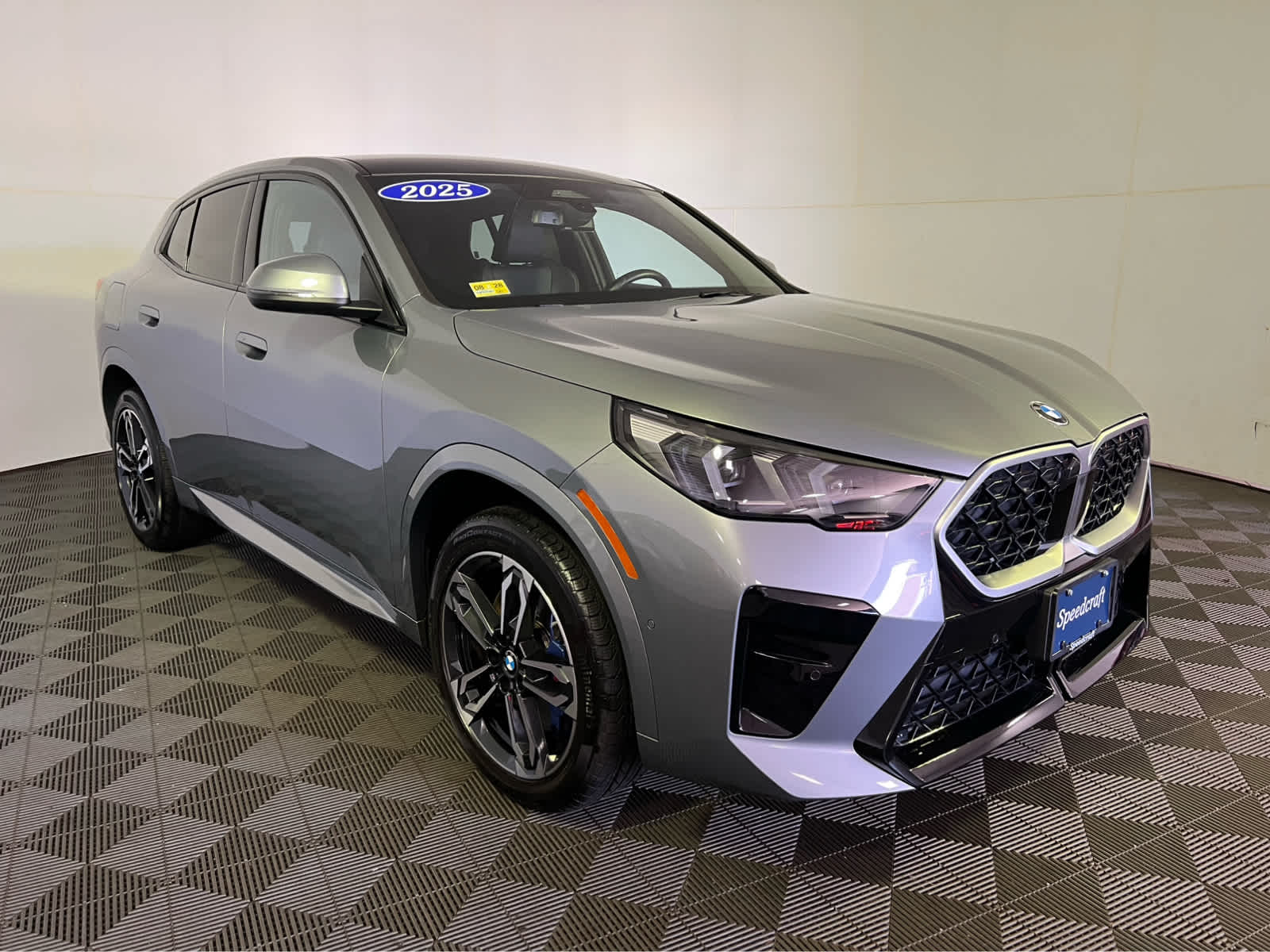 2025 BMW X2 xDrive28i xDrive28i