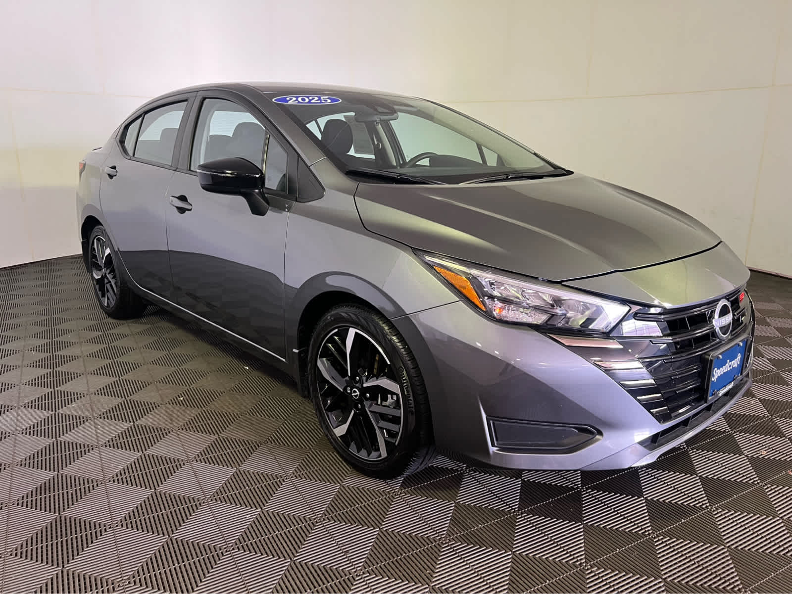 2025 Nissan Versa SR