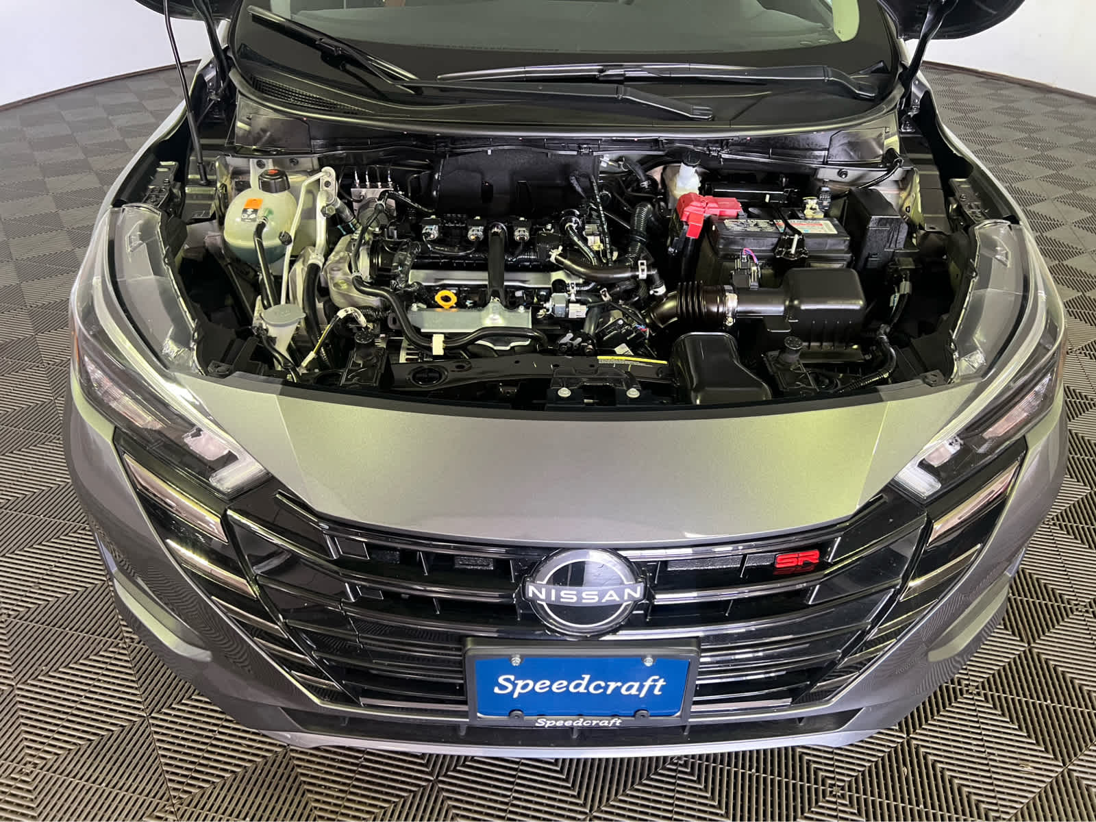 2025 Nissan Versa SR