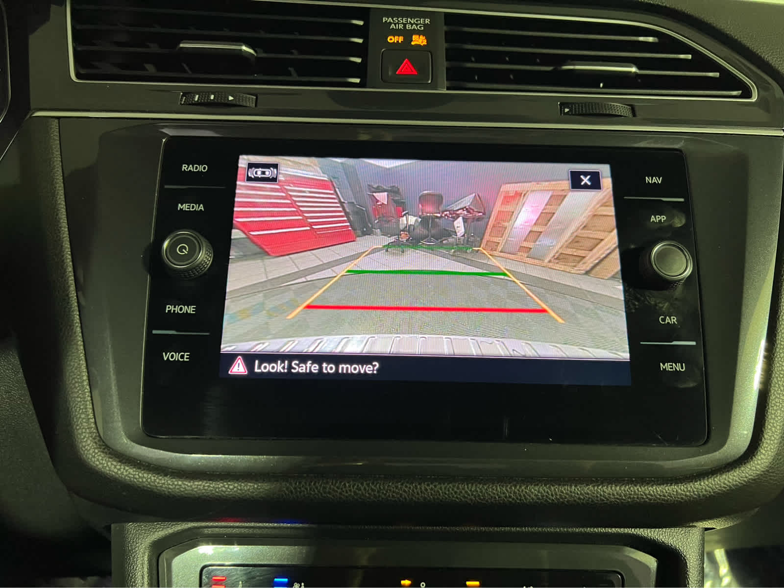 2024 Volkswagen Tiguan SEL R-Line