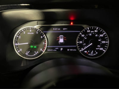 2023 Nissan Pathfinder SV