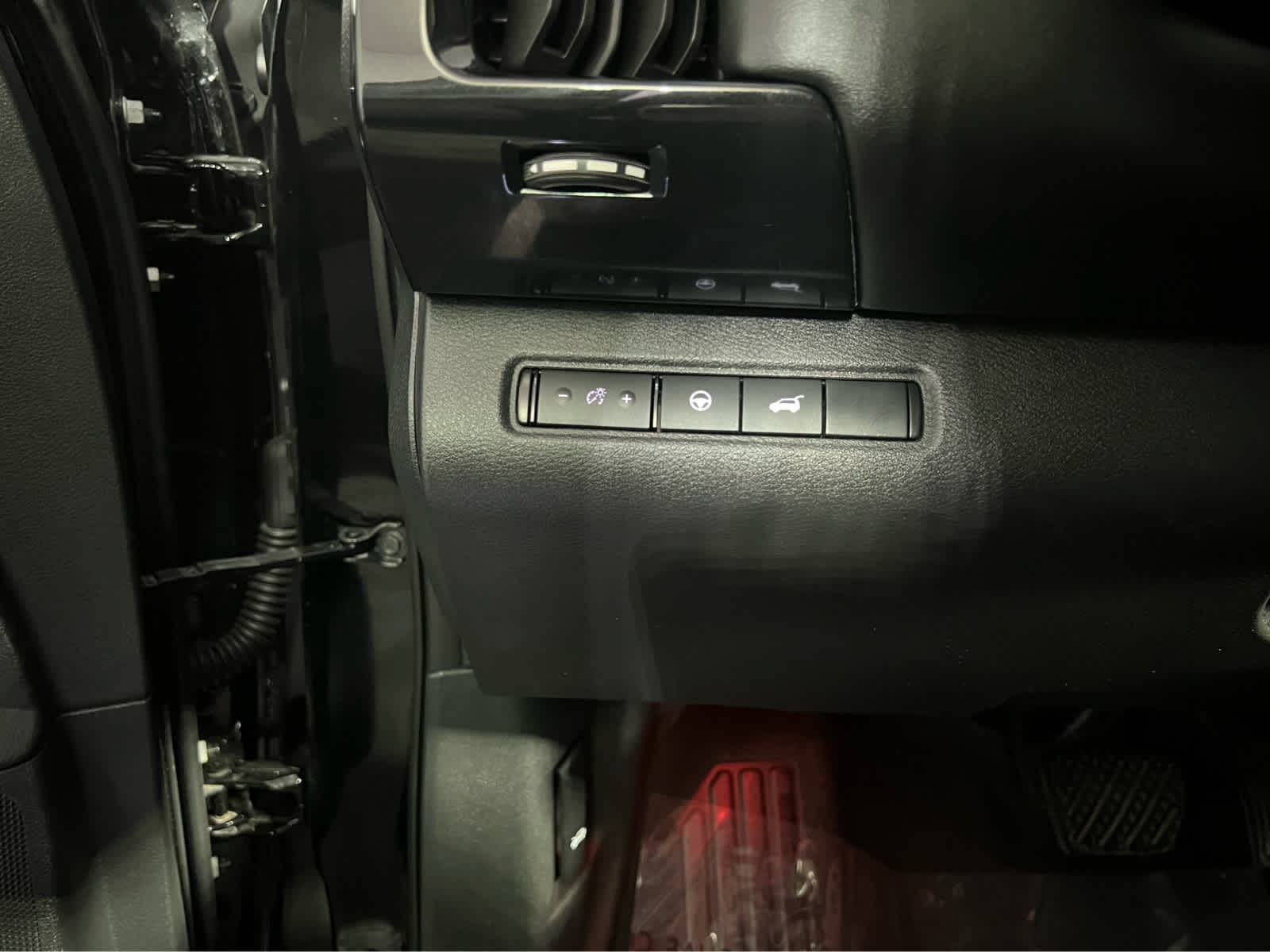 2023 Nissan Pathfinder SV