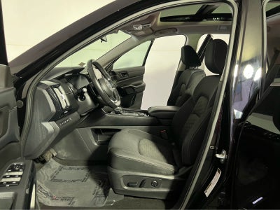 2023 Nissan Pathfinder SV