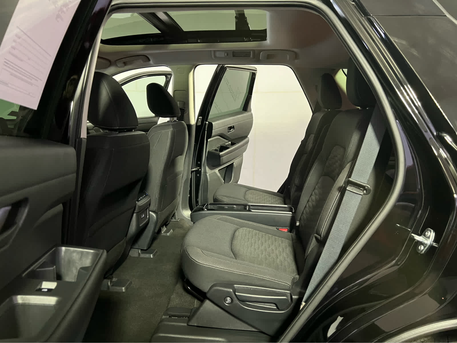 2023 Nissan Pathfinder SV