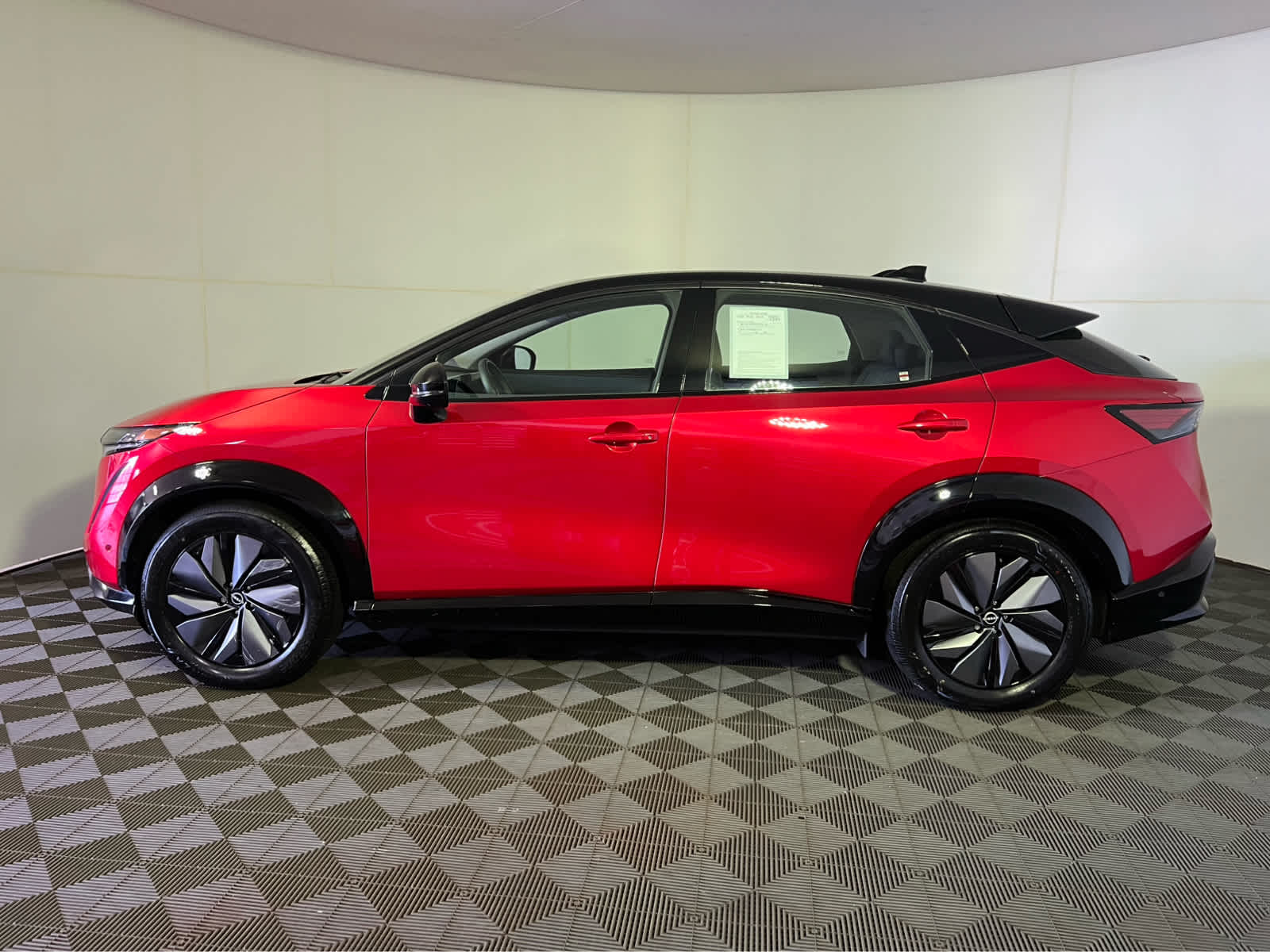 2023 Nissan ARIYA PLATINUM+