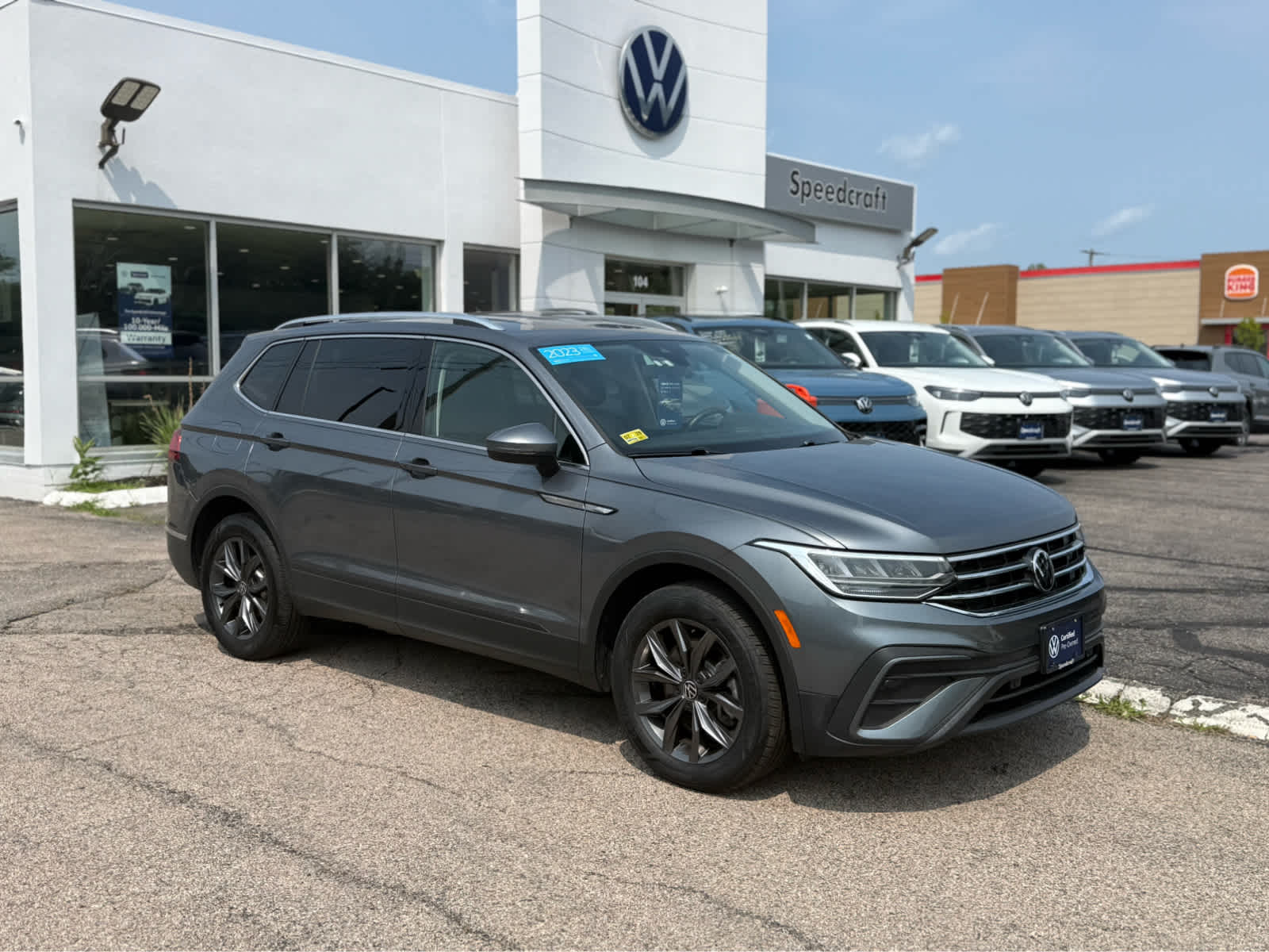 2023 Volkswagen Tiguan SE