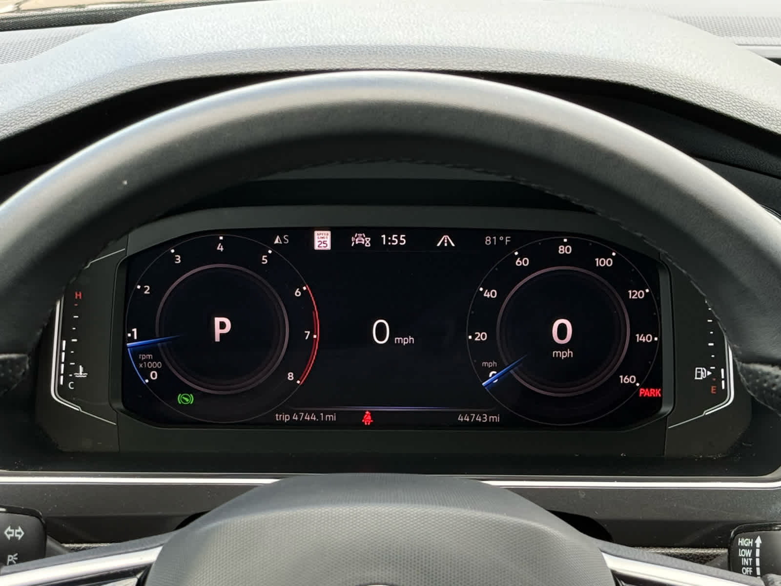 2024 Volkswagen Tiguan SEL R-Line