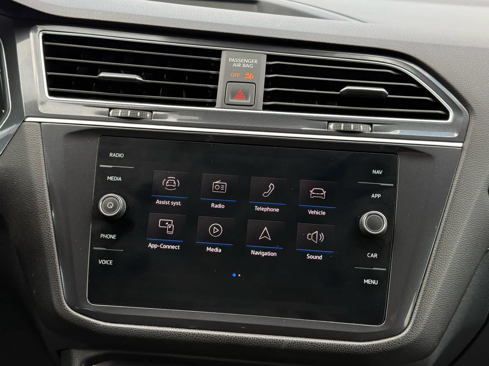 2024 Volkswagen Tiguan SEL R-Line