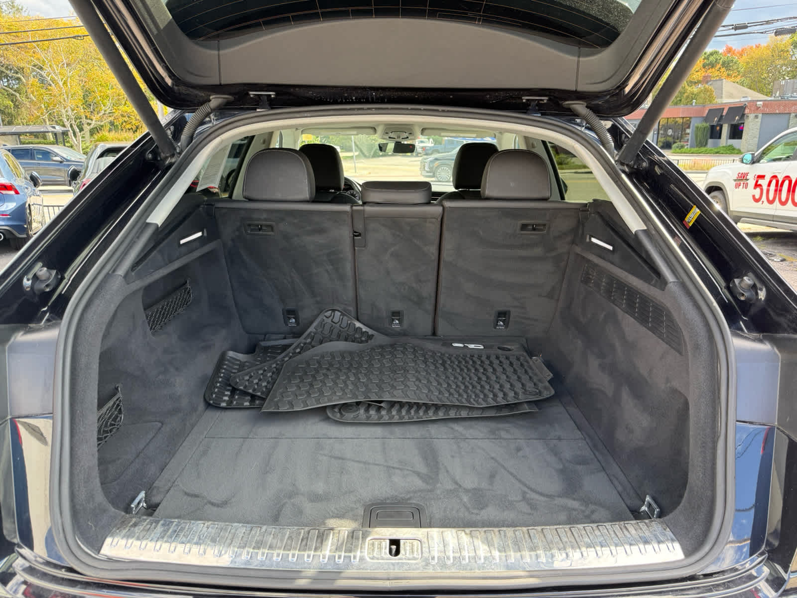 2020 Audi Q8 Premium Plus