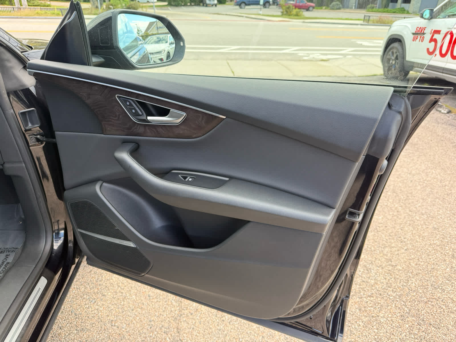 2020 Audi Q8 Premium Plus